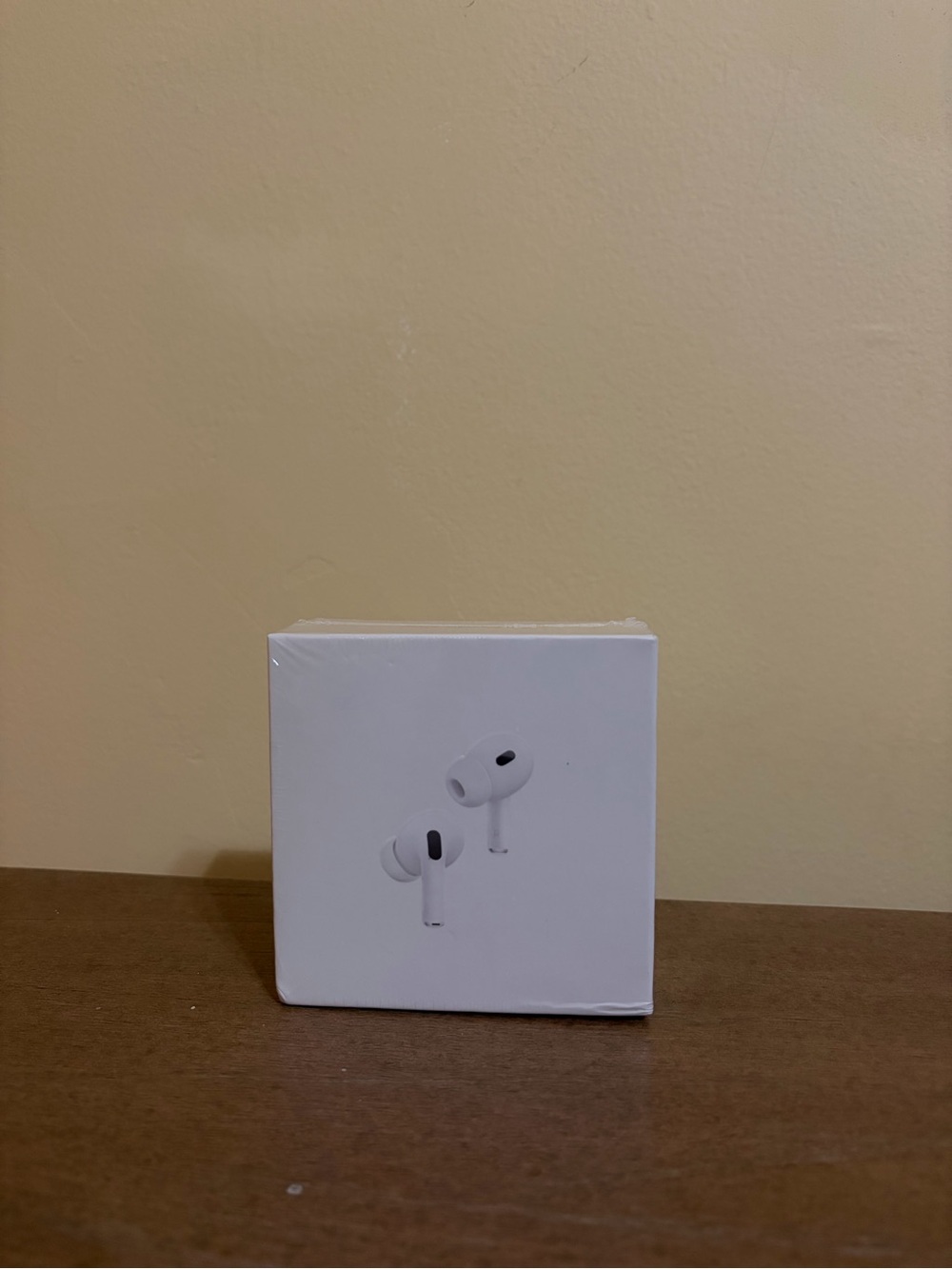 Wireless True Bluetooth Earbuds in White - Premium Noise-Cancelling